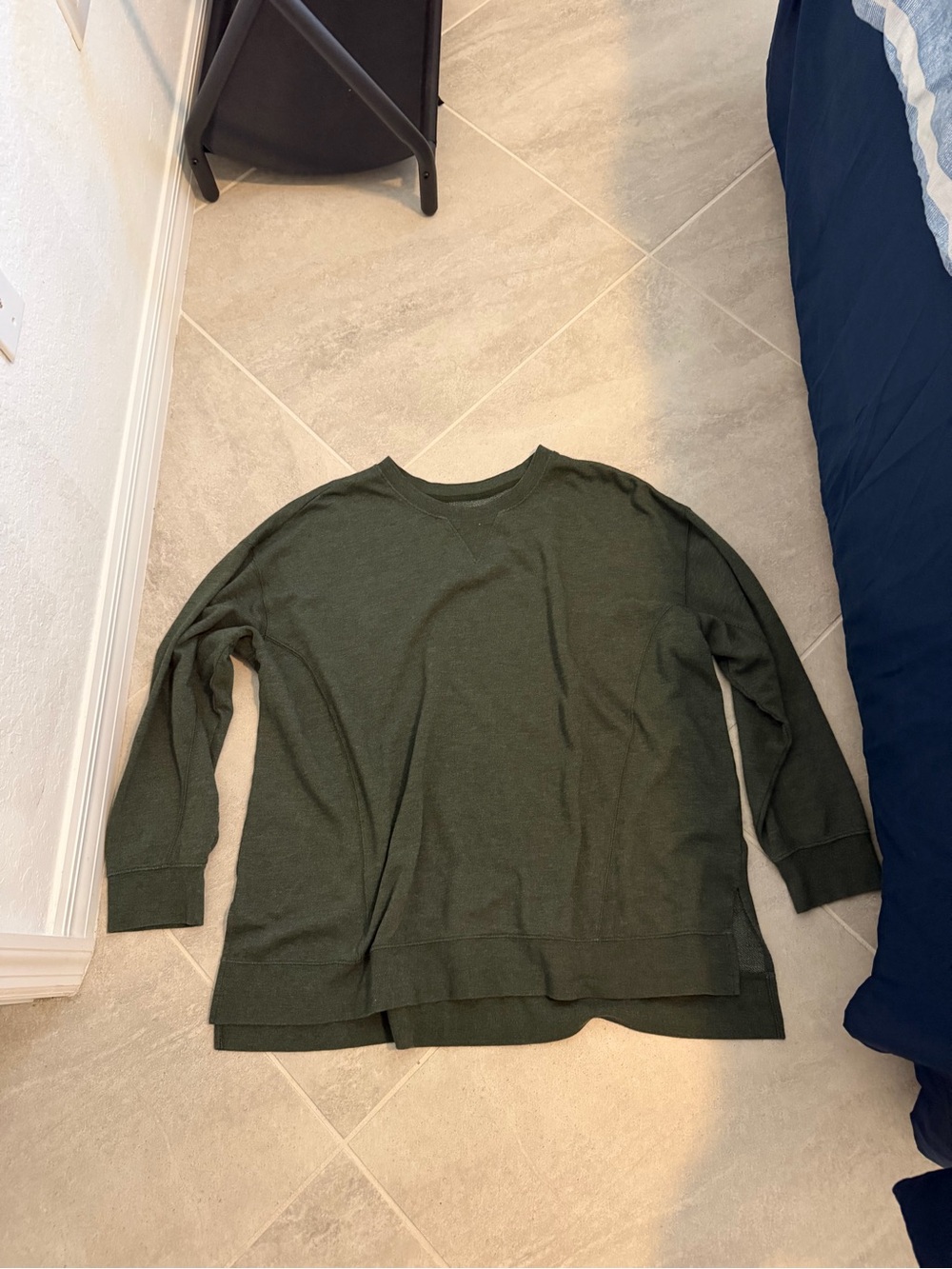 Terra & Sky Dark Green Lightweight Pullover Sweatshirt